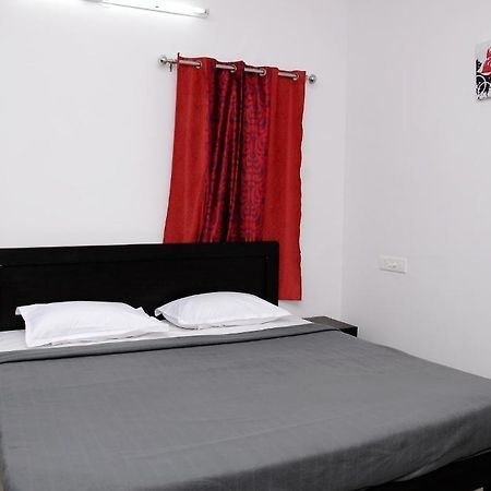Varsha Enclave Serviced Apartment Майсур Экстерьер фото